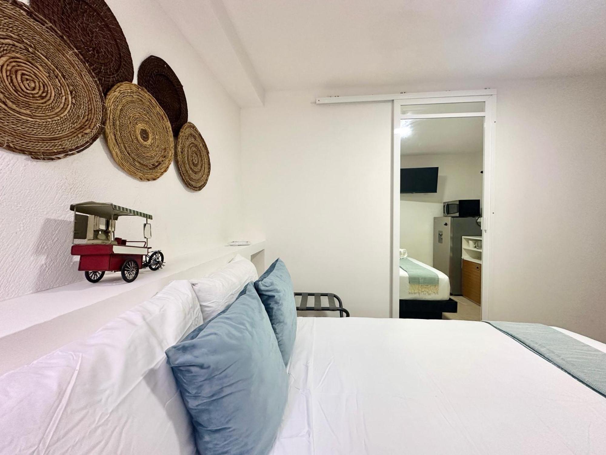 Coco Suites By Andiani Travel Канкун Екстериор снимка
